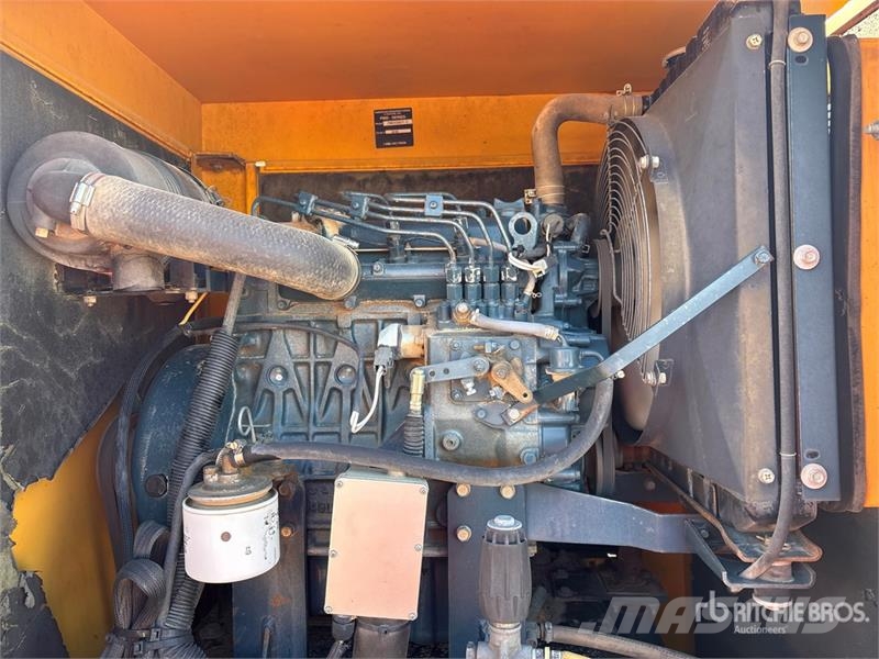 Vac-Tron Vacuum Tanker Trailer 罐式拖车