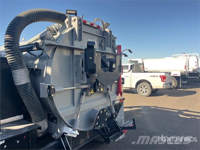Vactor TRXX-800 800 gal T/A Vacuum Excavation Unit Puurimisseadmete tarvikud ja varuosad