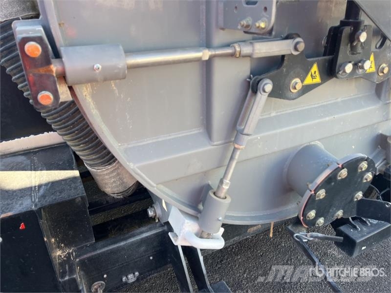 Vactor TRXX-800 800 gal T/A Vacuum Excavation Unit Puurimisseadmete tarvikud ja varuosad