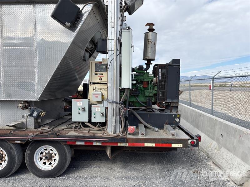 Vacuum System on Hudson Bros. HSE 18 T/A Trailer Waterwell drill rigs
