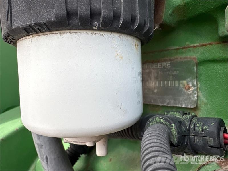 Vacuum System on Hudson Bros. HSE 18 T/A Trailer Waterwell drill rigs