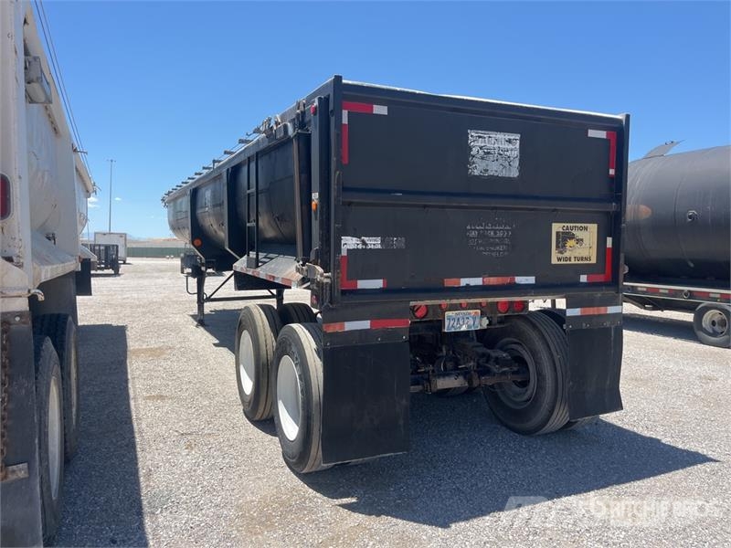 Vantage 32 ft T/A End Dump Trailer Tipper trailers