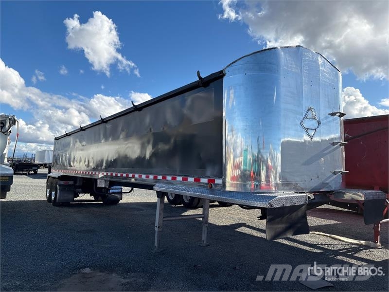 Vantage 36 ft T/A End Dump Trailer 傾卸式拖車