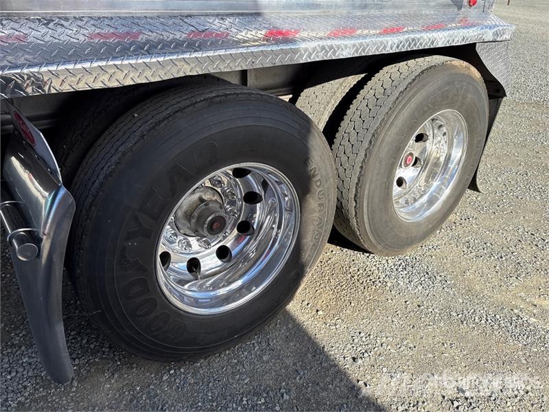 Vantage 36 ft T/A End Dump Trailer 傾卸式拖車