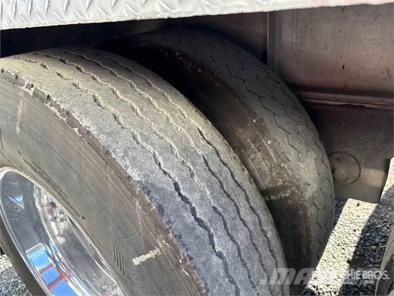 Vantage 36 ft T/A End Dump Trailer 傾卸式拖車