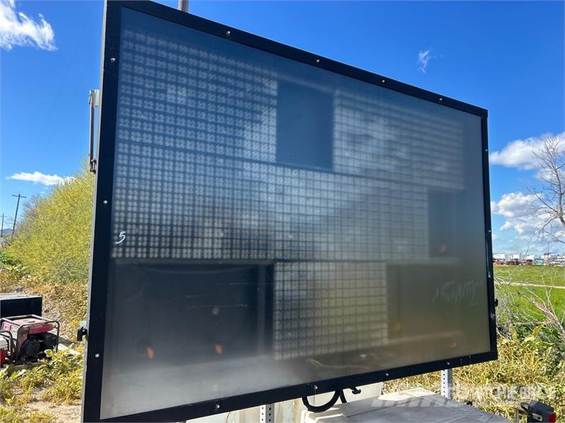 Ver-Mac CSM158405 Solar Message Board أخرى
