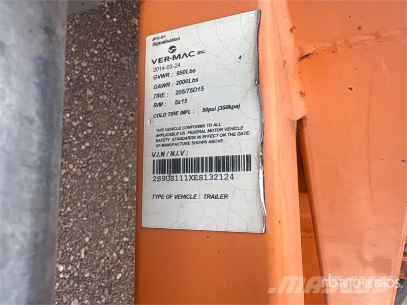 Ver-Mac ST-4X8 85 W Solar Arrow Board أخرى