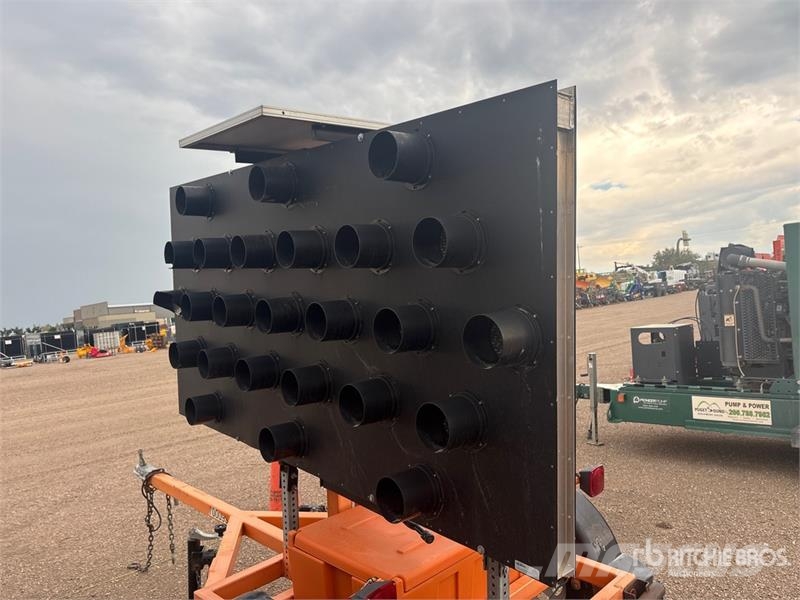 Ver-Mac ST-4X8 85 W Solar Arrow Board أخرى