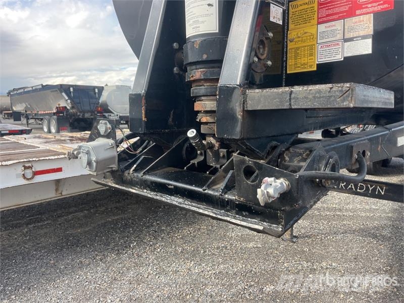 Veradyn 30 ft T/A End Dump Trailer Tipper trailers