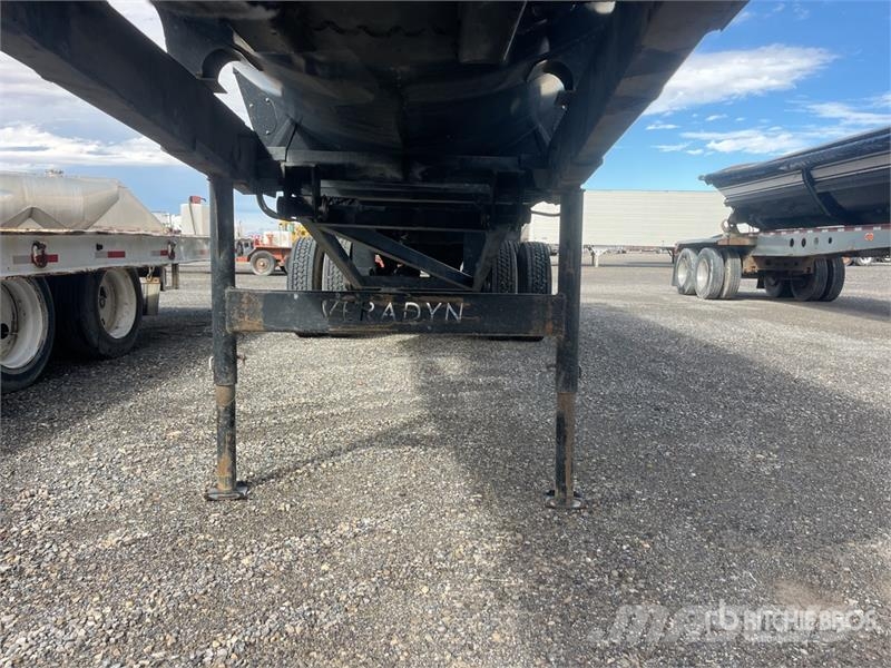Veradyn 30 ft T/A End Dump Trailer Tipper trailers