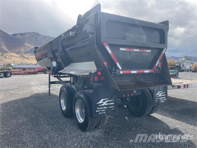 Veradyn 30 ft T/A End Dump Trailer Tipper trailers