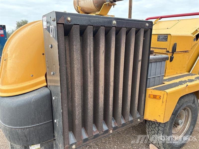 Vermeer 1500 Tow-Behind Wood Chipper Drobilice za drvo / čiperi