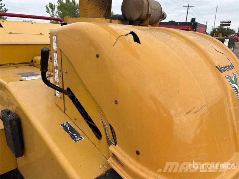 Vermeer 1500 Tow-Behind Wood Chipper Drobilice za drvo / čiperi