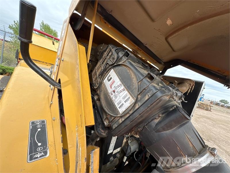Vermeer 1500 Tow-Behind Wood Chipper Drobilice za drvo / čiperi