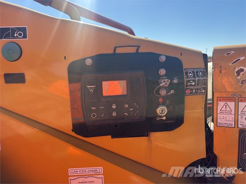 Vermeer BC1000XL Tow-Behind Wood Chipper Puiduhakkurid