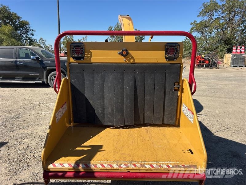 Vermeer BC1000XL Tow-Behind Wood Chipper Puiduhakkurid
