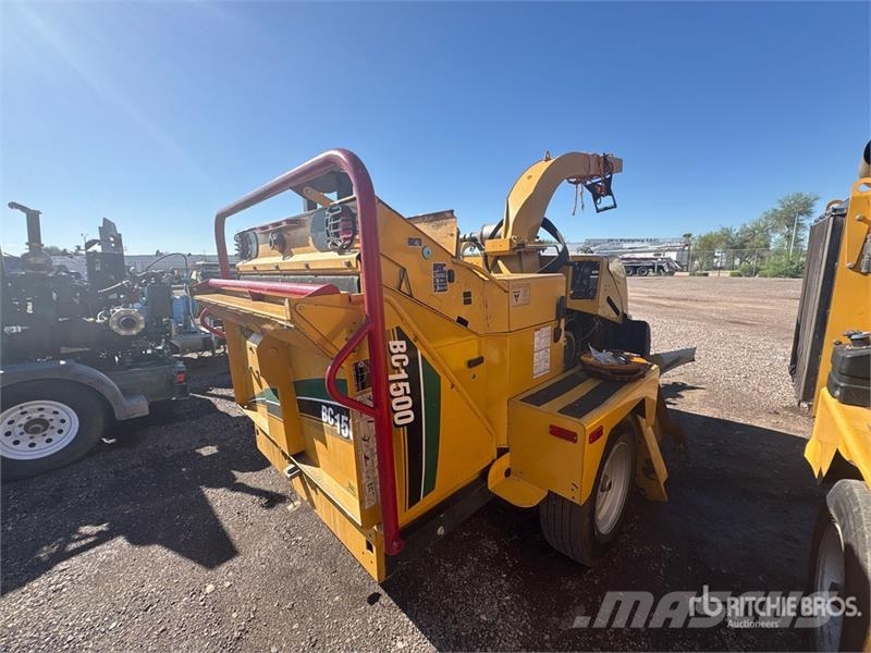 Vermeer BC1500XL Tow-Behind Wood Chipper Fliskuttere