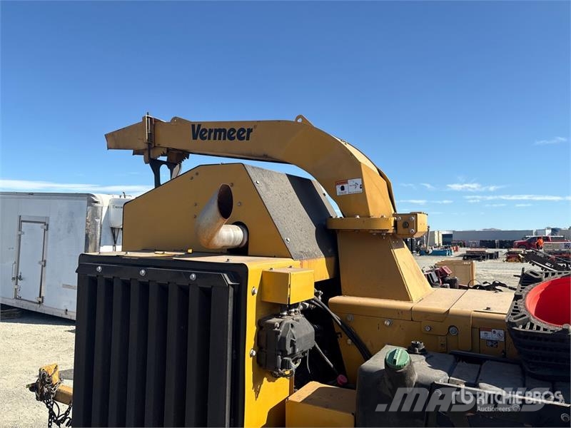 Vermeer BC1800XL Tow-Behind Wood Chipper (Inoperable) Koksnes šķeldotāji