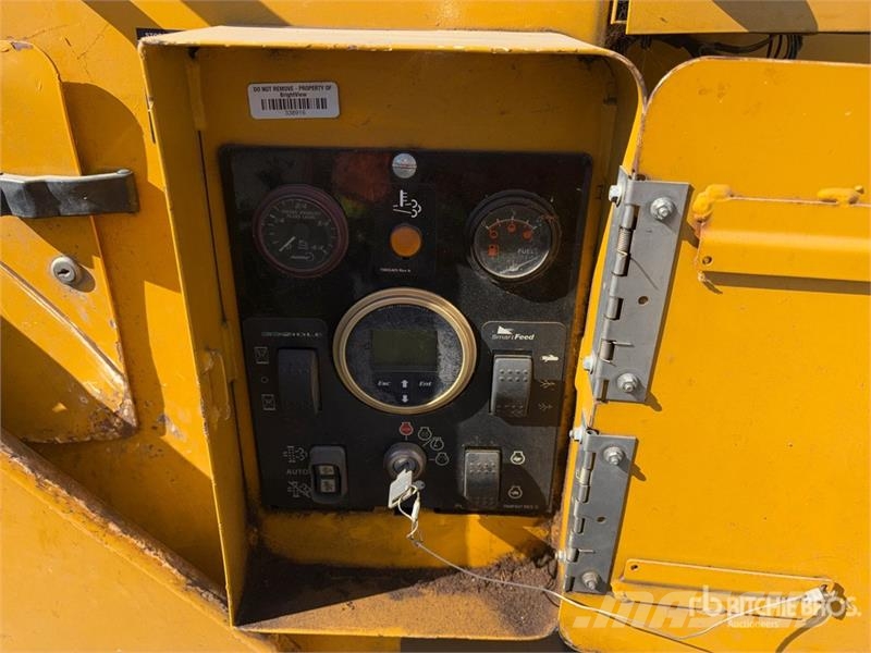 Vermeer BC1800XL Tow-Behind Wood Chipper (Inoperable) Koksnes šķeldotāji