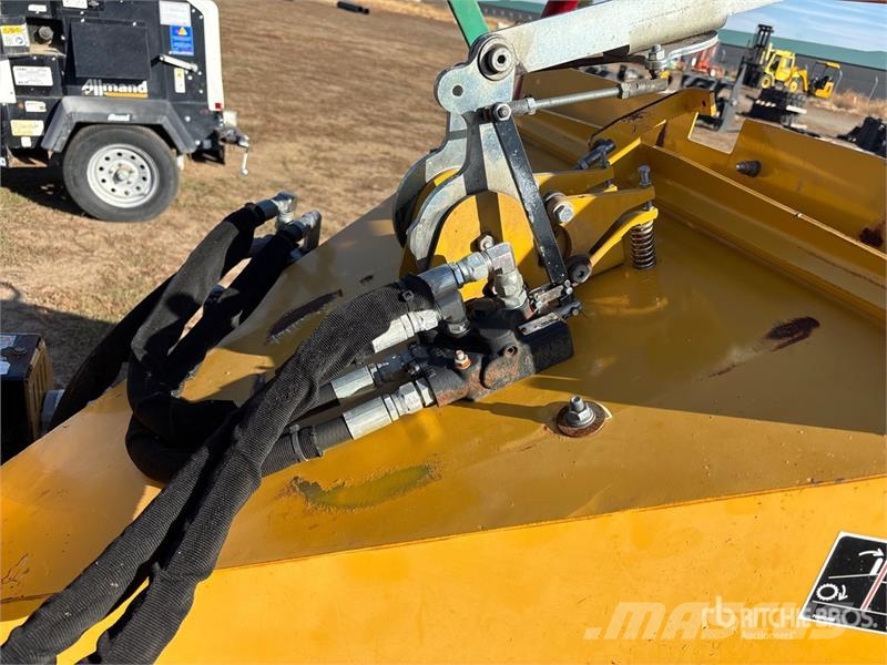 Vermeer BC600XL Tow-Behind Wood Chipper Medienos smulkintuvai