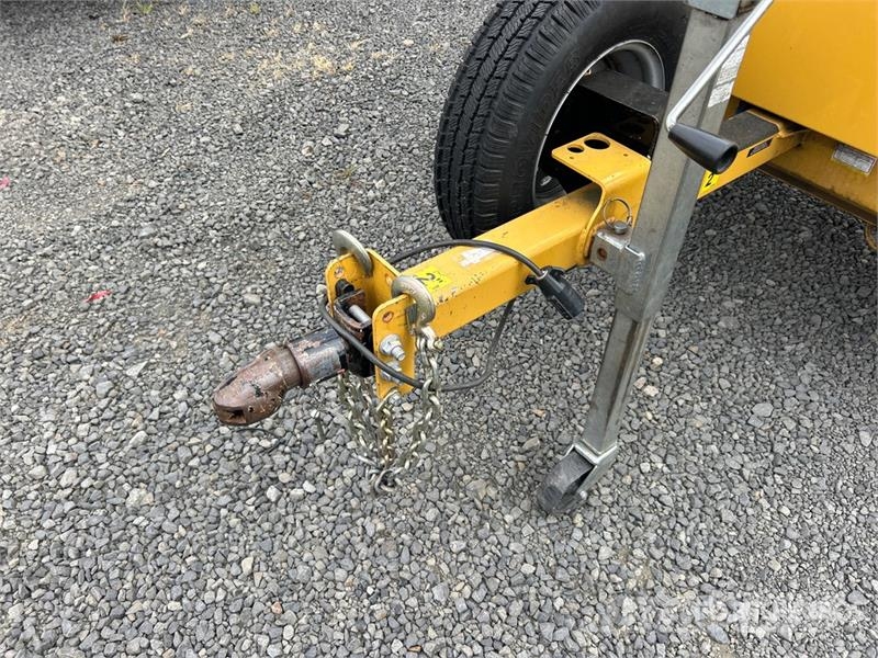 Vermeer BC700XL Tow-Behind Wood Chipper 톱밥제조기