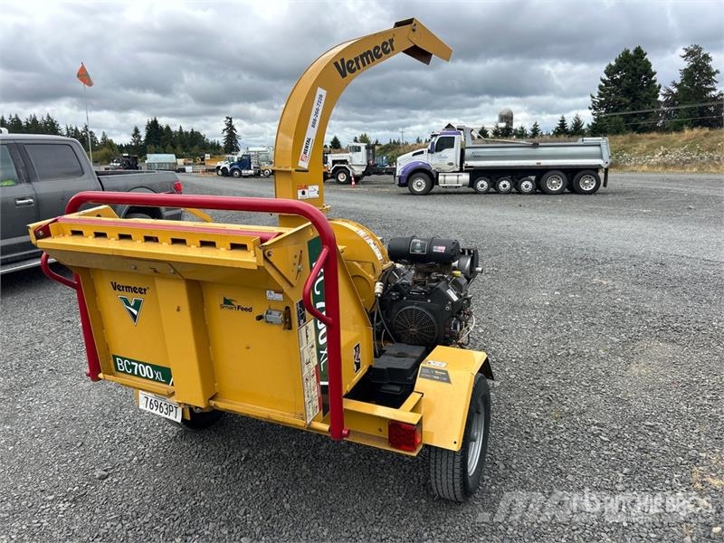 Vermeer BC700XL Tow-Behind Wood Chipper 톱밥제조기