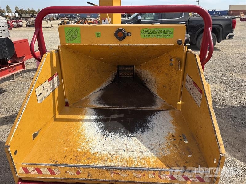 Vermeer BC700XL Tow-Behind Wood Chipper Holzhäcksler