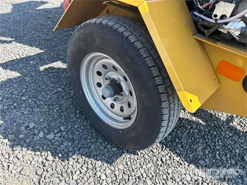 Vermeer BC700XL Tow-Behind Wood Chipper Broyeur de végétaux