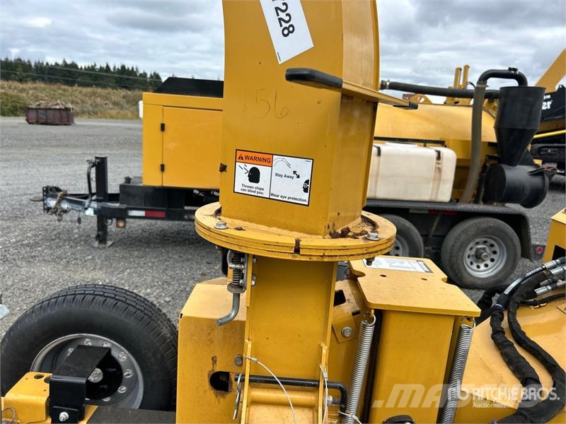 Vermeer BC700XL Tow-Behind Wood Chipper 톱밥제조기
