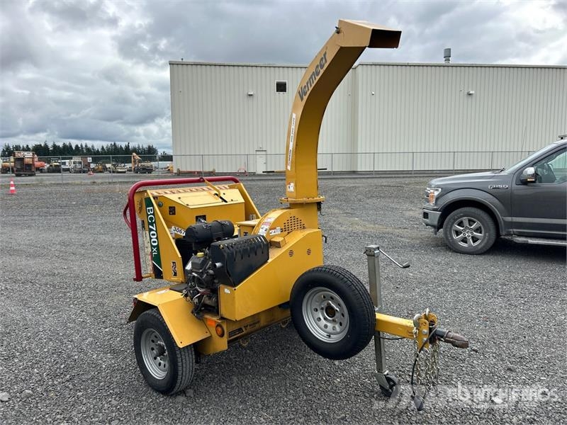 Vermeer BC700XL Tow-Behind Wood Chipper 톱밥제조기