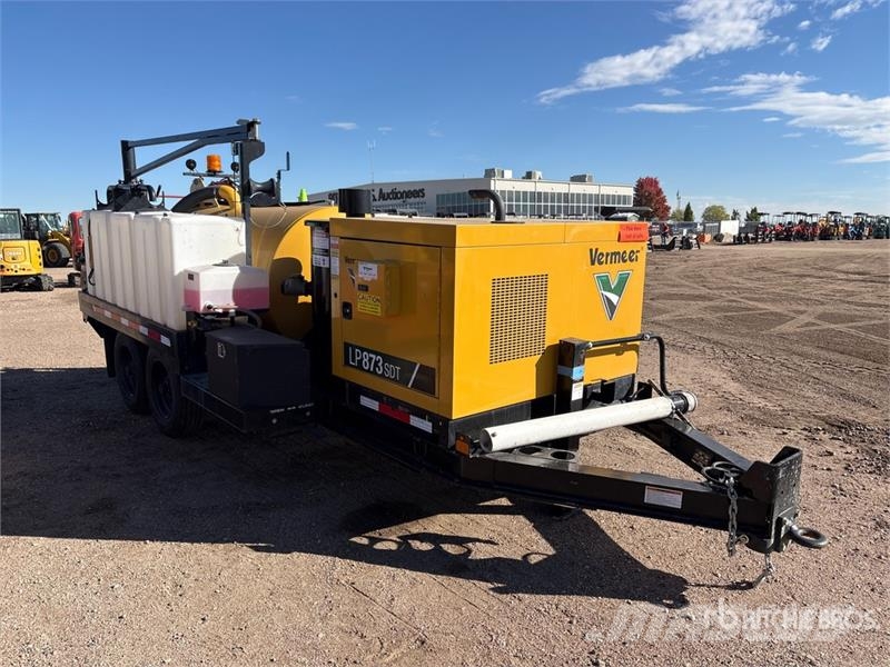 Vermeer LP873SDT 800 gal T/A Vacuum Tanker Trailer Tanker trailers