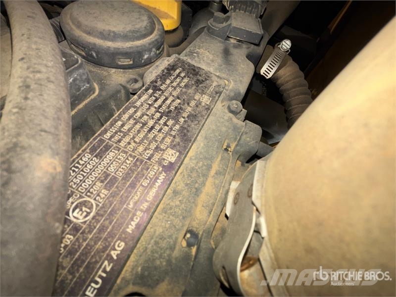 Vermeer RTX450 4x4 Trencher トレンチャー