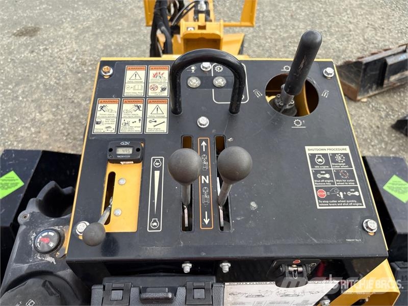 Vermeer SC30TX Tracked Stump Grinder 파워 하로우 및 로토틸러(회전 경운기)