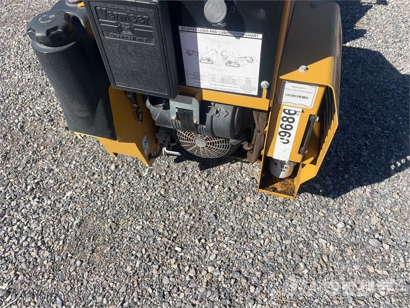 Vermeer SC30TX Walk Behind Stump Grinder الكاسحات وقلابات التربة ذات المحركات