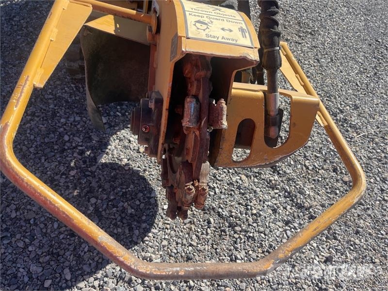 Vermeer SC30TX Walk Behind Stump Grinder الكاسحات وقلابات التربة ذات المحركات