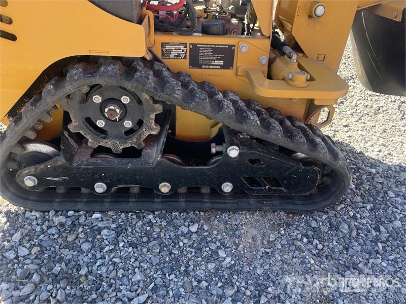 Vermeer SC30TX Walk Behind Stump Grinder الكاسحات وقلابات التربة ذات المحركات