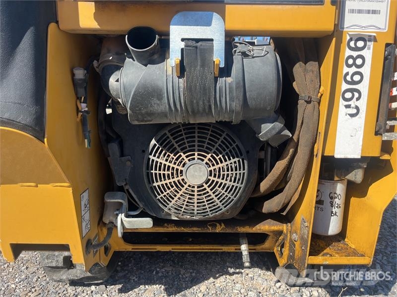 Vermeer SC30TX Walk Behind Stump Grinder الكاسحات وقلابات التربة ذات المحركات
