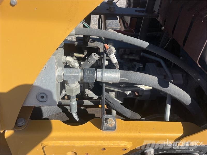 Vermeer SC30TX Walk Behind Stump Grinder الكاسحات وقلابات التربة ذات المحركات