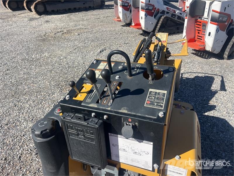 Vermeer SC30TX Walk Behind Stump Grinder الكاسحات وقلابات التربة ذات المحركات