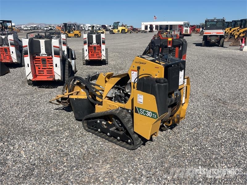 Vermeer SC30TX Walk Behind Stump Grinder الكاسحات وقلابات التربة ذات المحركات