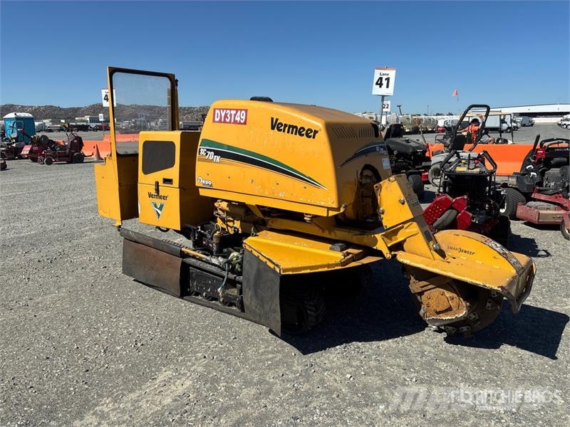 Vermeer SC70TX Tracked Stump Grinder 动力旋转耙
