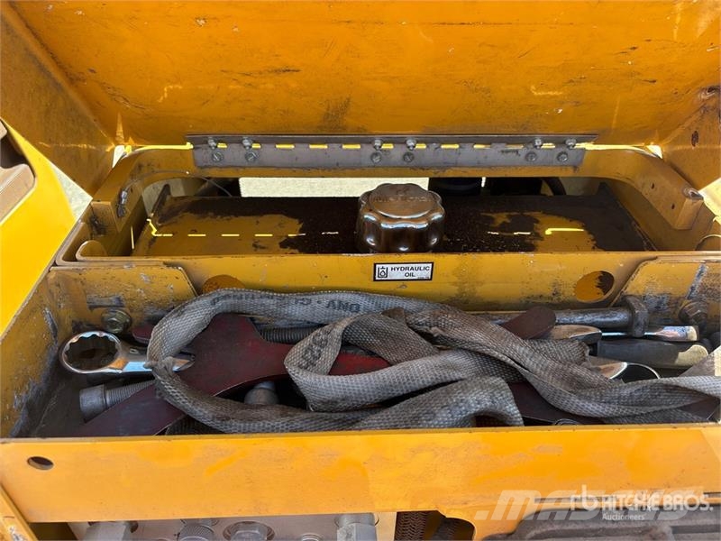 Vermeer SC70TX Tracked Stump Grinder 动力旋转耙