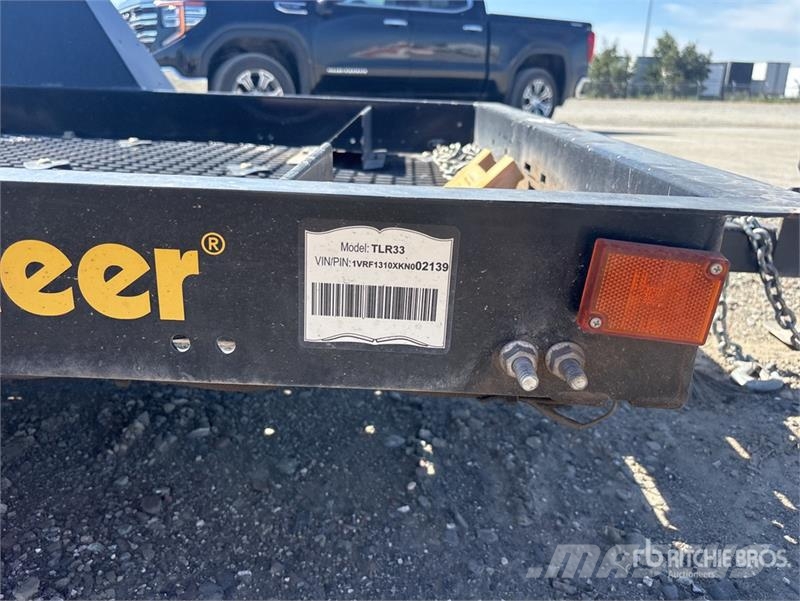Vermeer TLR33 9 ft S/A Tilt Deck Trailer Plataformas bajas