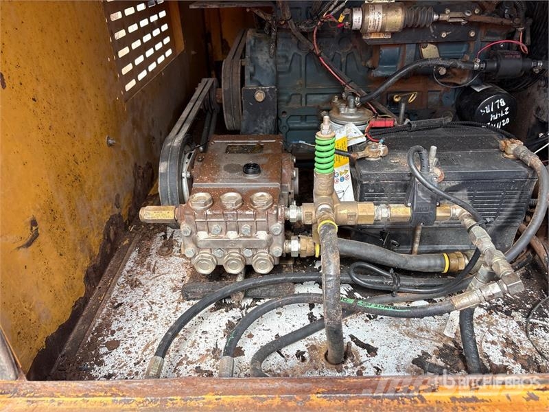 Vermeer V500 500 gal T/A Vacuum Excavation Unit Oprema i rezervni dijelovi za bušenje