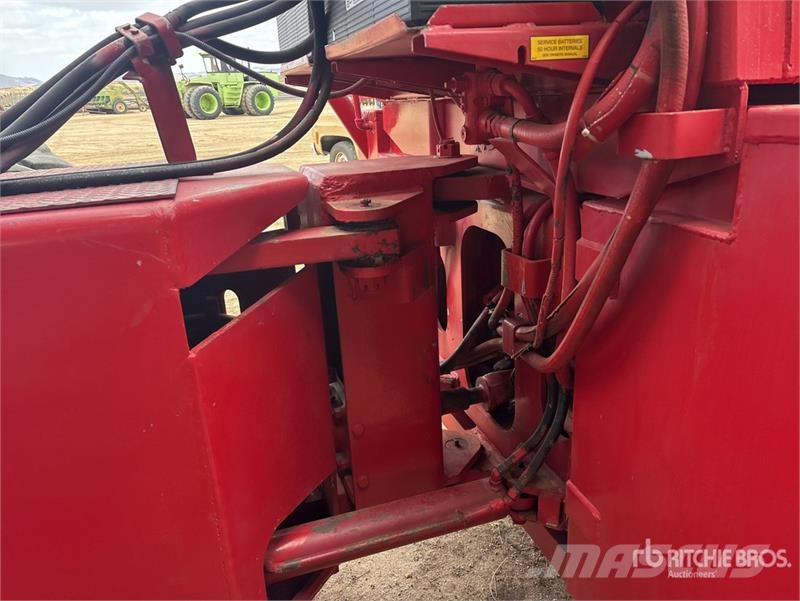 Versatile 700 Articulated 4WD Tractor Lauksaimniecība- Citi