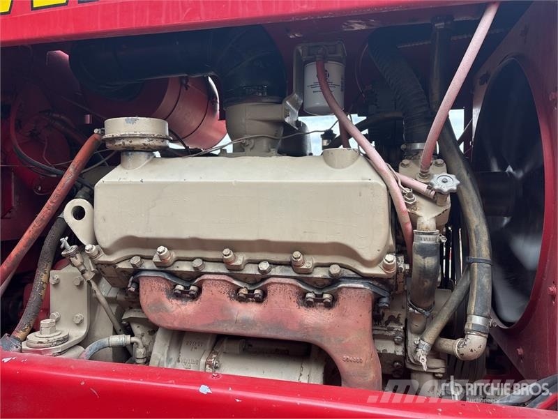 Versatile 700 Articulated 4WD Tractor Lauksaimniecība- Citi
