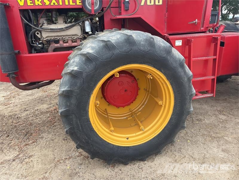 Versatile 700 Articulated 4WD Tractor Lauksaimniecība- Citi