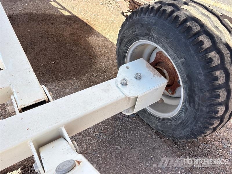 VICKEY 60-36 36 in x 60 ft Portable Radial Stackin 건설 장비 - 기타