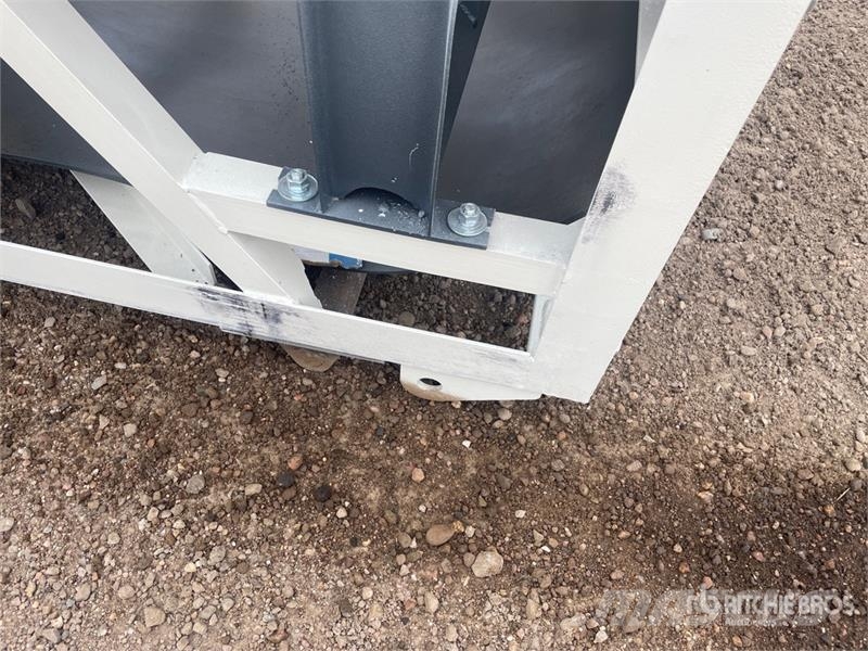 Vickwest PRS36-60 36 in x 60 ft Portable Stacking Conveyor  معدات البناء - غير ذلك