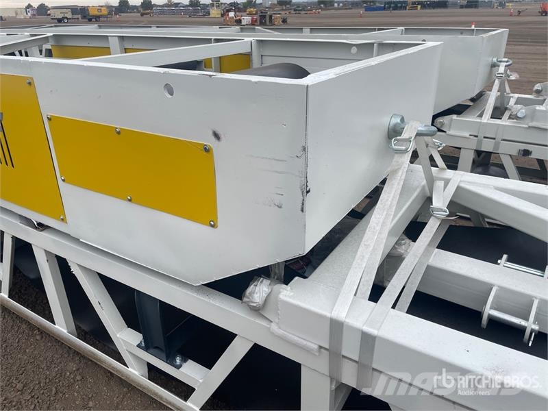 Vickwest PRS36-60 36 in x 60 ft Portable Stacking Conveyor  معدات البناء - غير ذلك